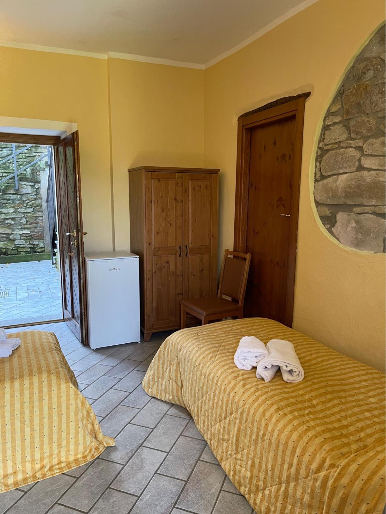 Agriturismo Gallo Cortemilia Exteriér fotografie