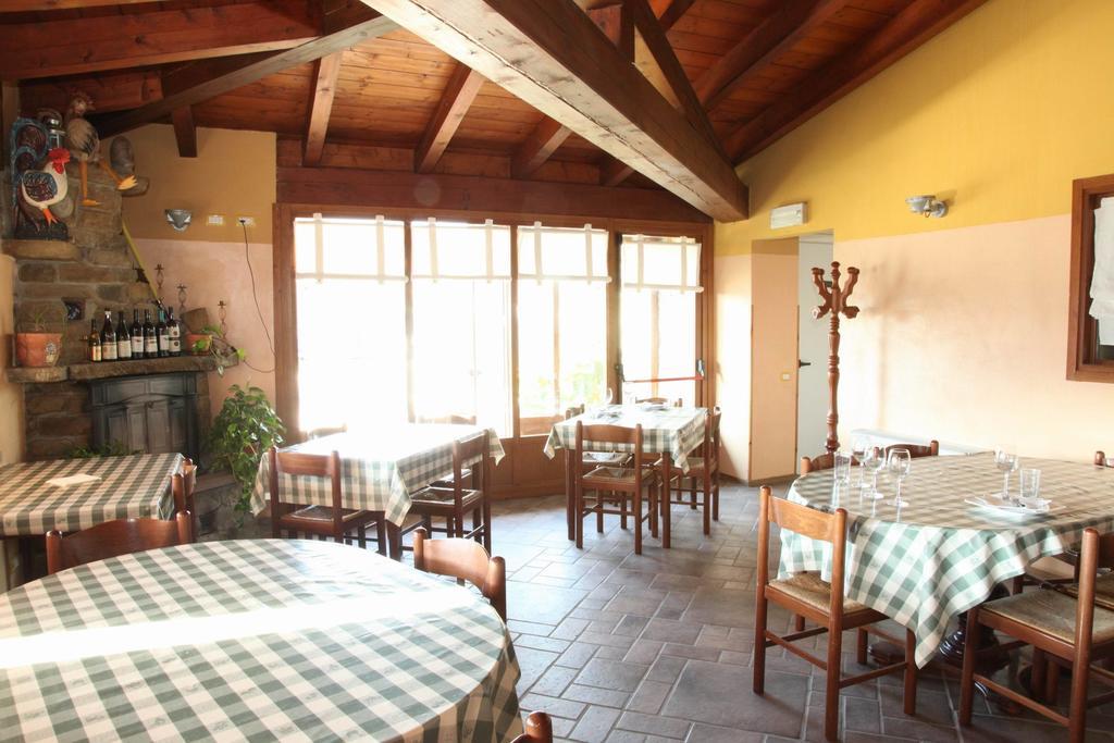 Agriturismo Gallo Cortemilia Exteriér fotografie