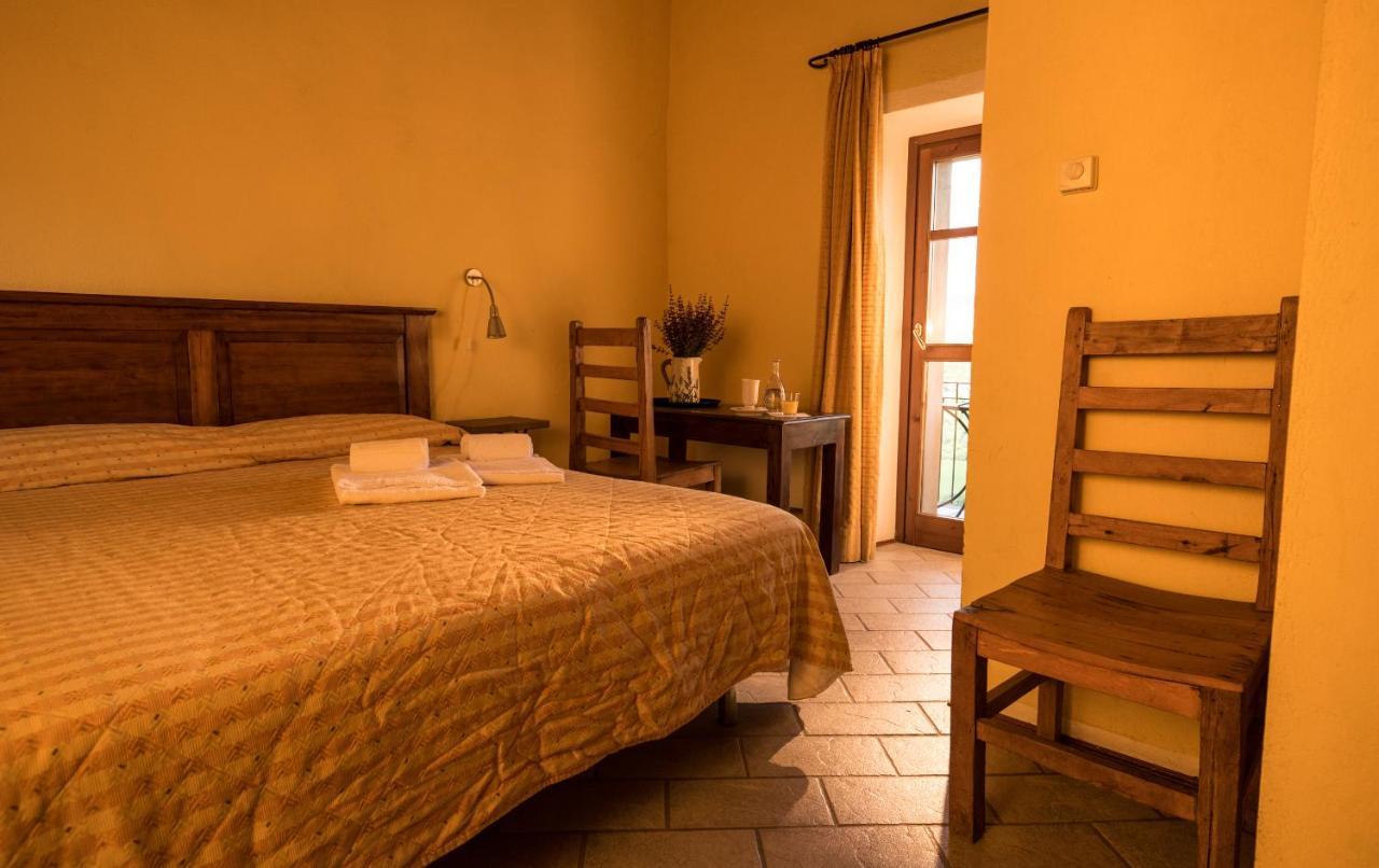 Agriturismo Gallo Cortemilia Exteriér fotografie